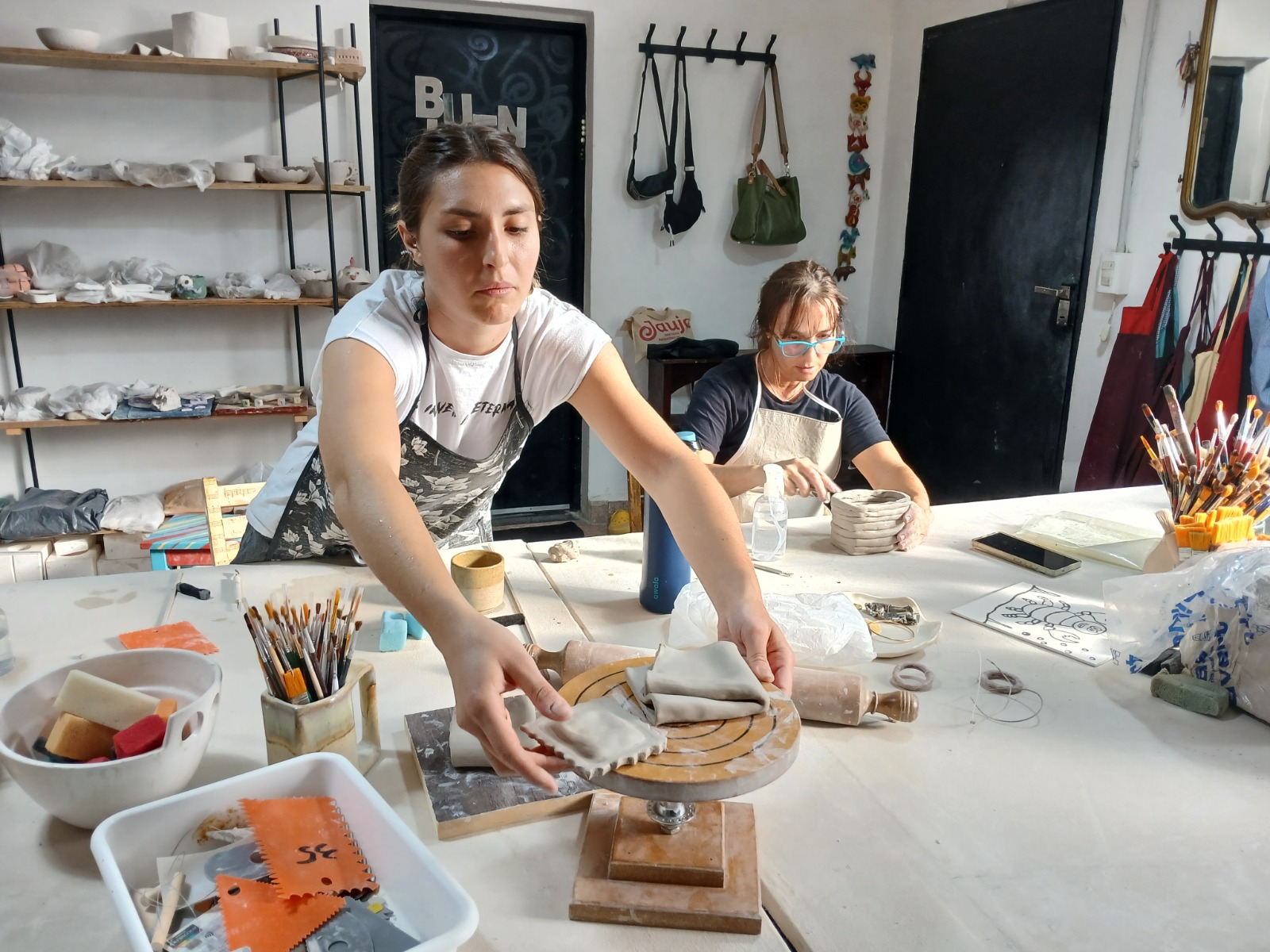 Una experiencia de cerámica en el taller